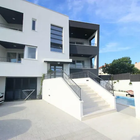 Dora 1 Villa