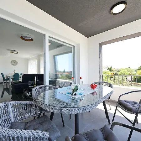 Dora 1 Villa Sveti Filip i Jakov